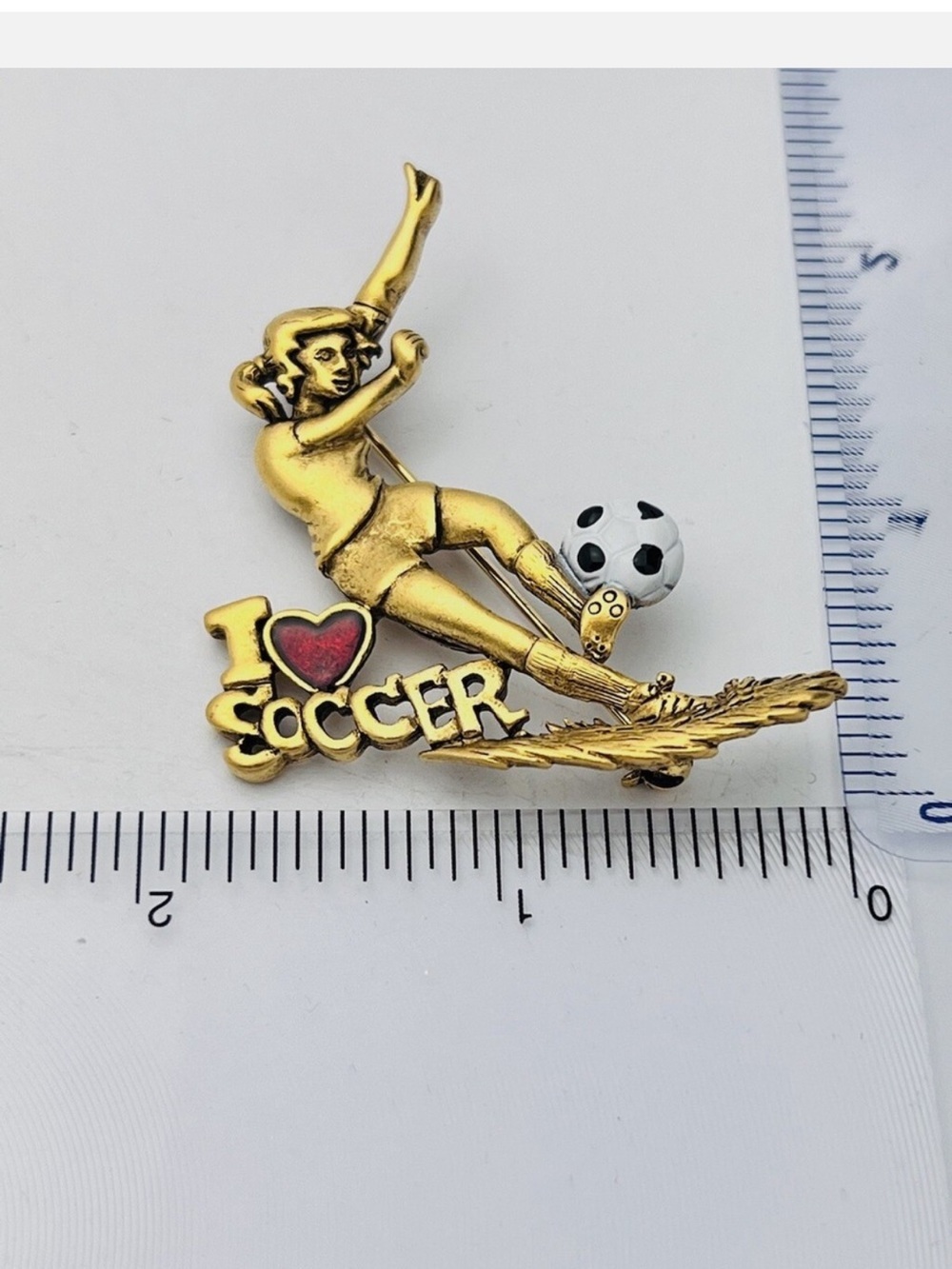 Danecraft 1934  Vintage I Love Soccer Enamel Brooch Pin - Picture 4 of 4